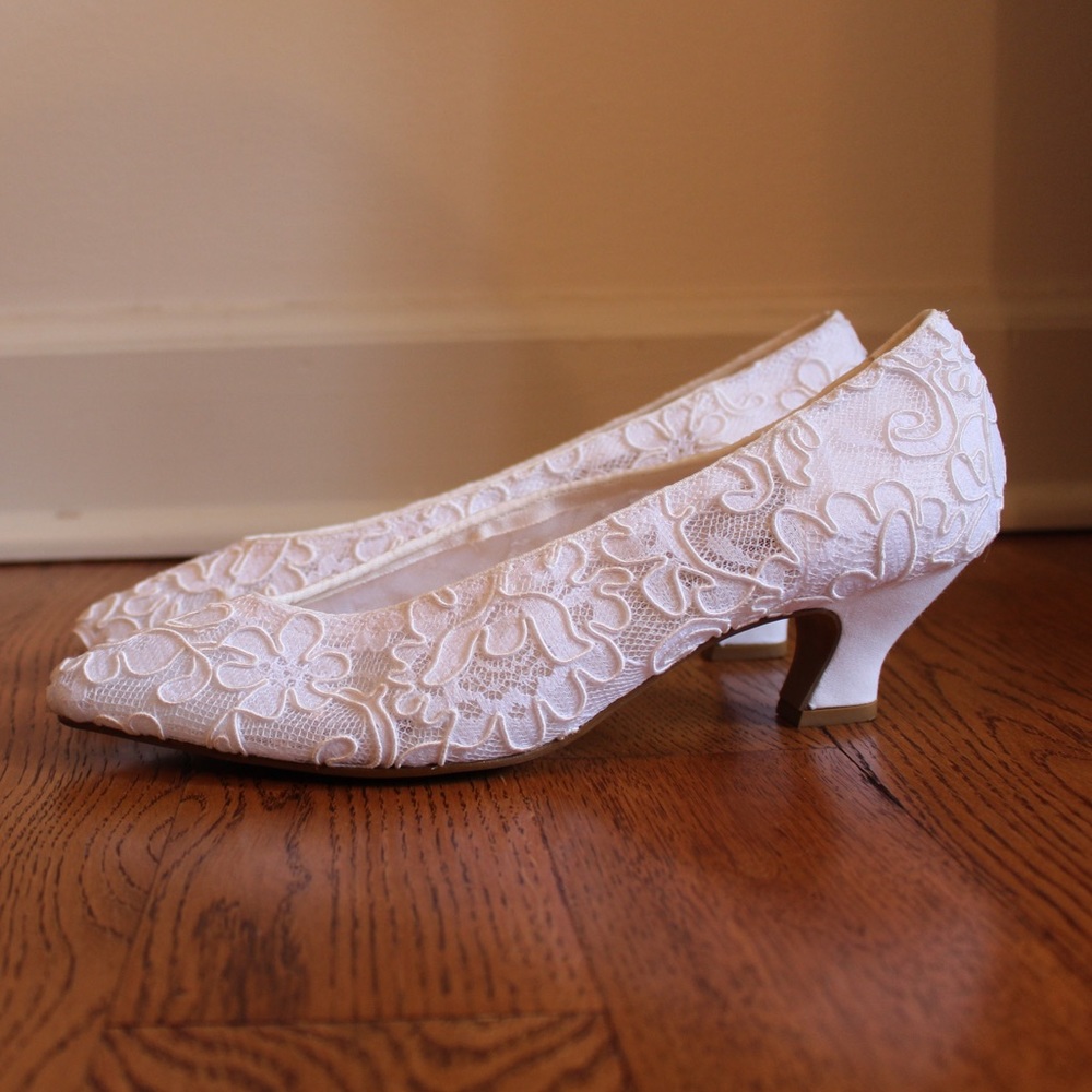 White Patterned Mid Heel Shoe